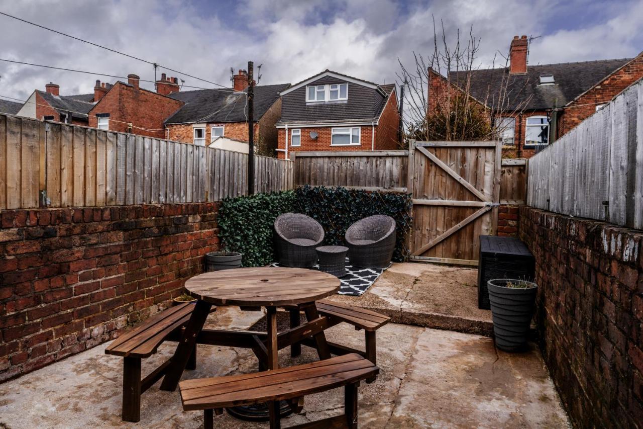 Churnet Valley Townhouse - Modern Cheadle House Villa Exterior photo